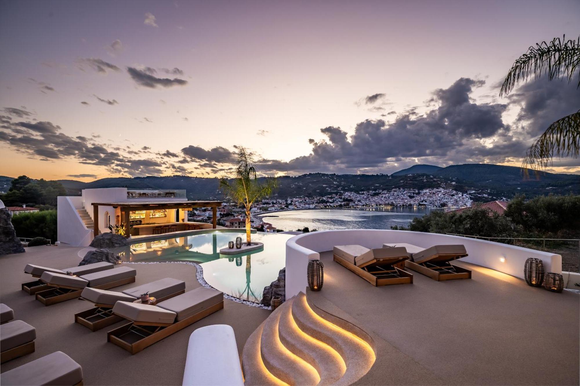 Aparthotel Evlalia & 3*