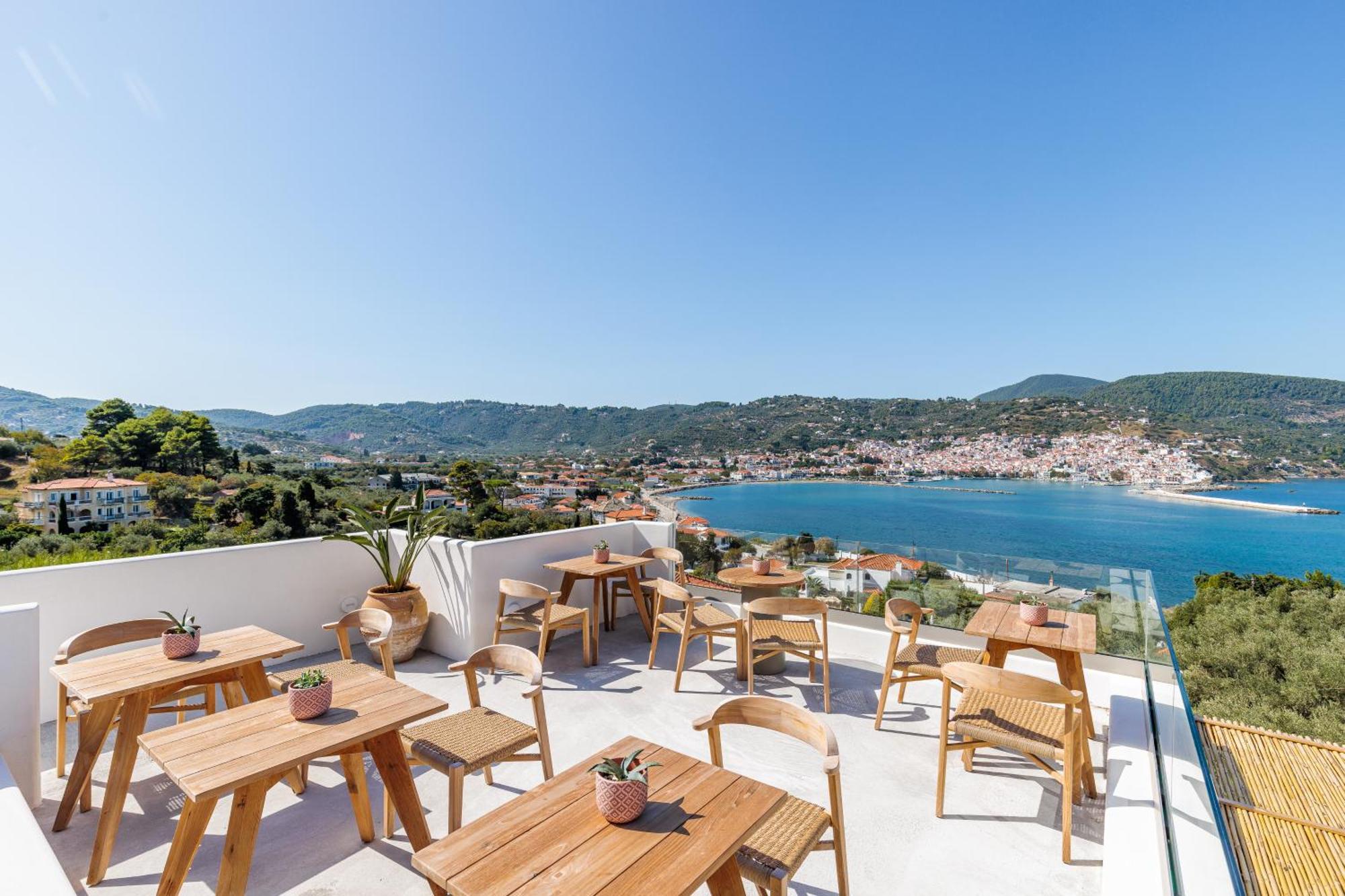 Evlalia & Aparthotel